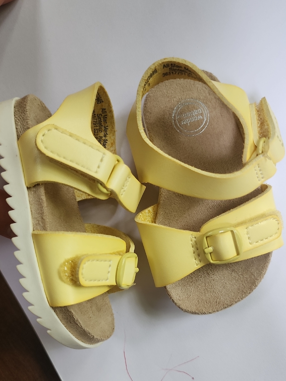 Wonder Nation Toddler/Baby Size 2 Sandals